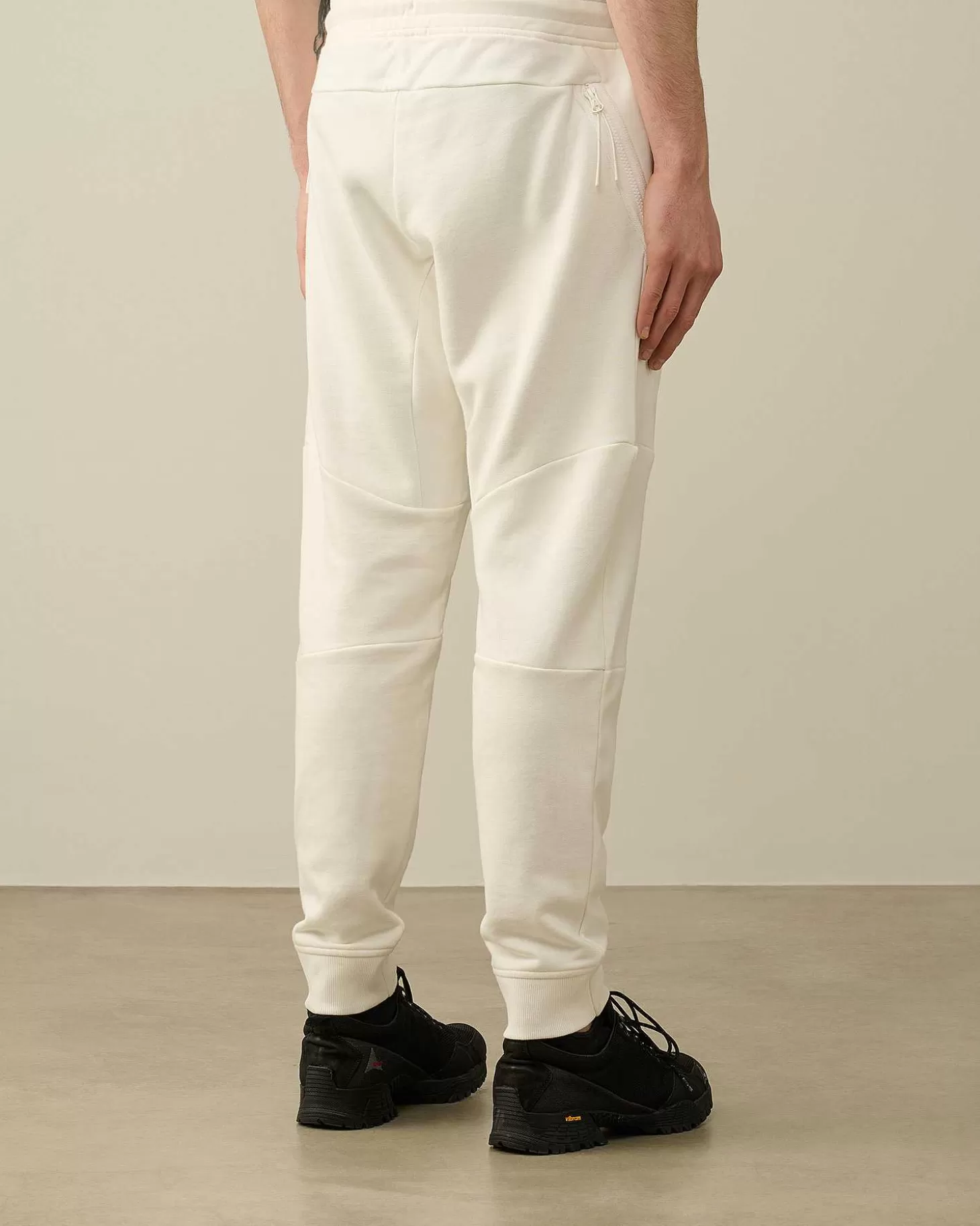 diagonal_raised_fleece_sweatpants_2.webp Homme C.P. Company Survêtements Et Shorts^Diagonal Raised Fleece Sweatpants