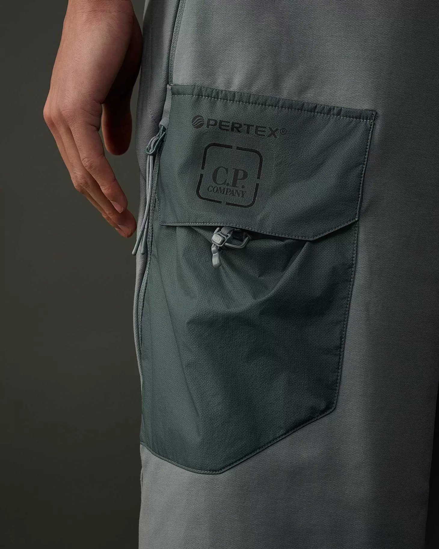 metropolis_series_stretch_fleece_mixed_cargo_shorts_5.webp Homme C.P. Company Metropolis Series^Metropolis Series Stretch Fleece Mixed Cargo Shorts